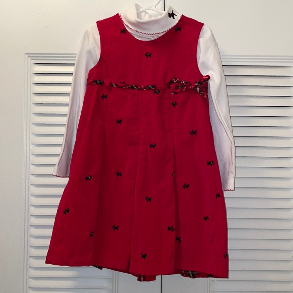 Adorable red plaid pleated dress with embroidered Scotty Dogs all over. SZ 5